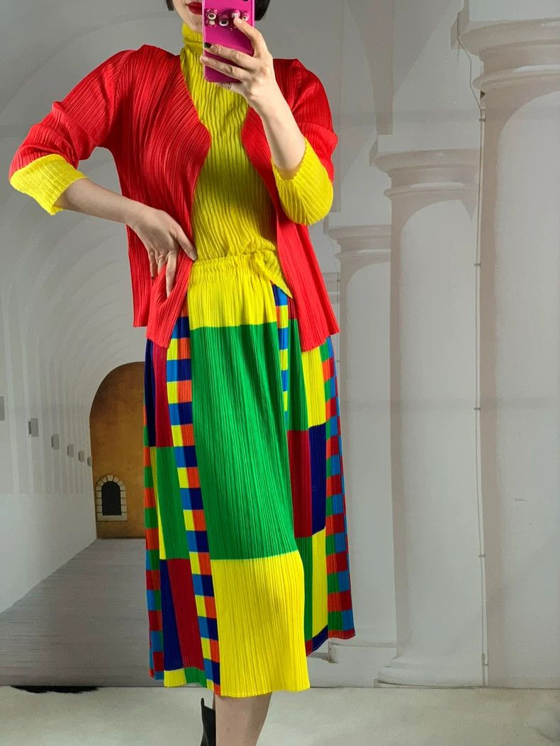 Issey Miyake issey miyake size:3 Vermilion pleated cardigan Size XXS / US 00 / IT 34 - 2 Thumbnail