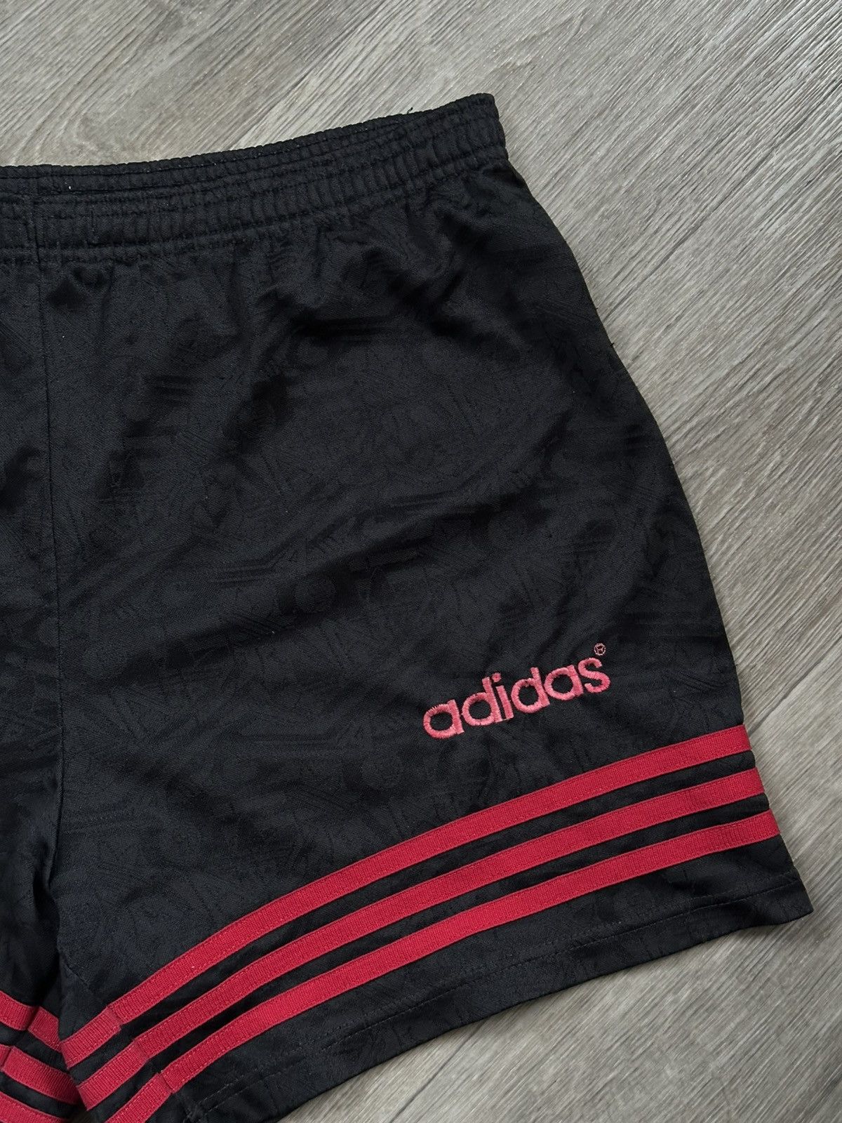 Adidas 🫧 ADIDAS VINTAGE 90s SHORTS MADE IN UK Size US 34 / EU 50 - 2 Thumbnail