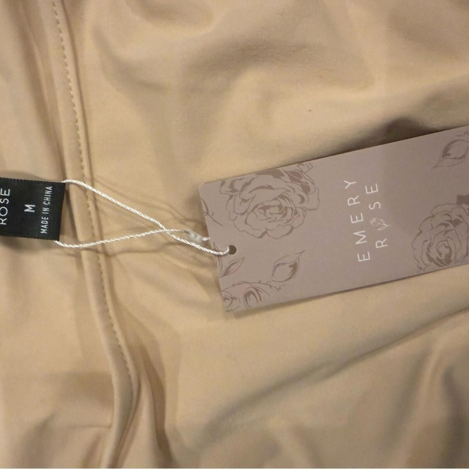 Other NWT SET Emery Rose Soft Stretch Bodysuit Vanilla & Gray M Size ONE SIZE - 6 Thumbnail