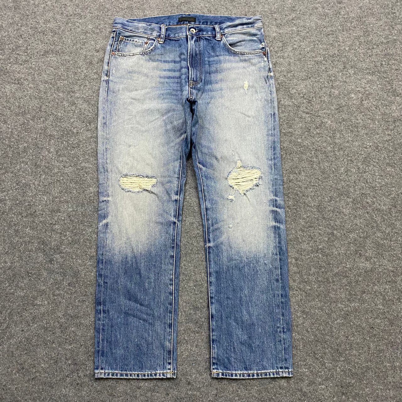Uniqlo Vintage Uniqlo Jeans Distressed Denim Size US 36 / EU 52 - 1 Thumbnail