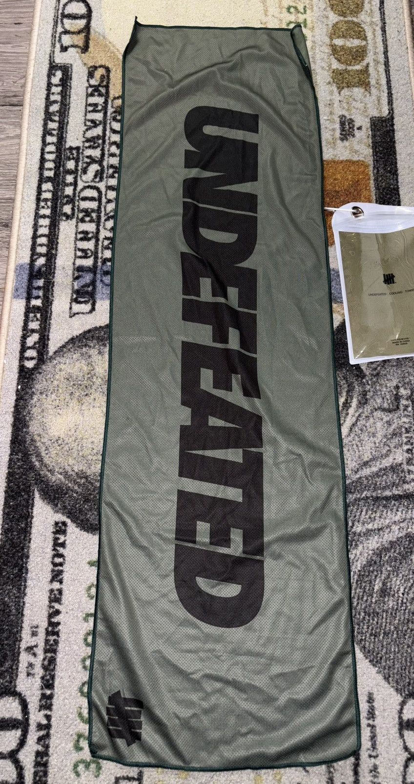 Undefeated Undefeated Play Dirty Long Cooling Towel Size ONE SIZE - 2 Thumbnail