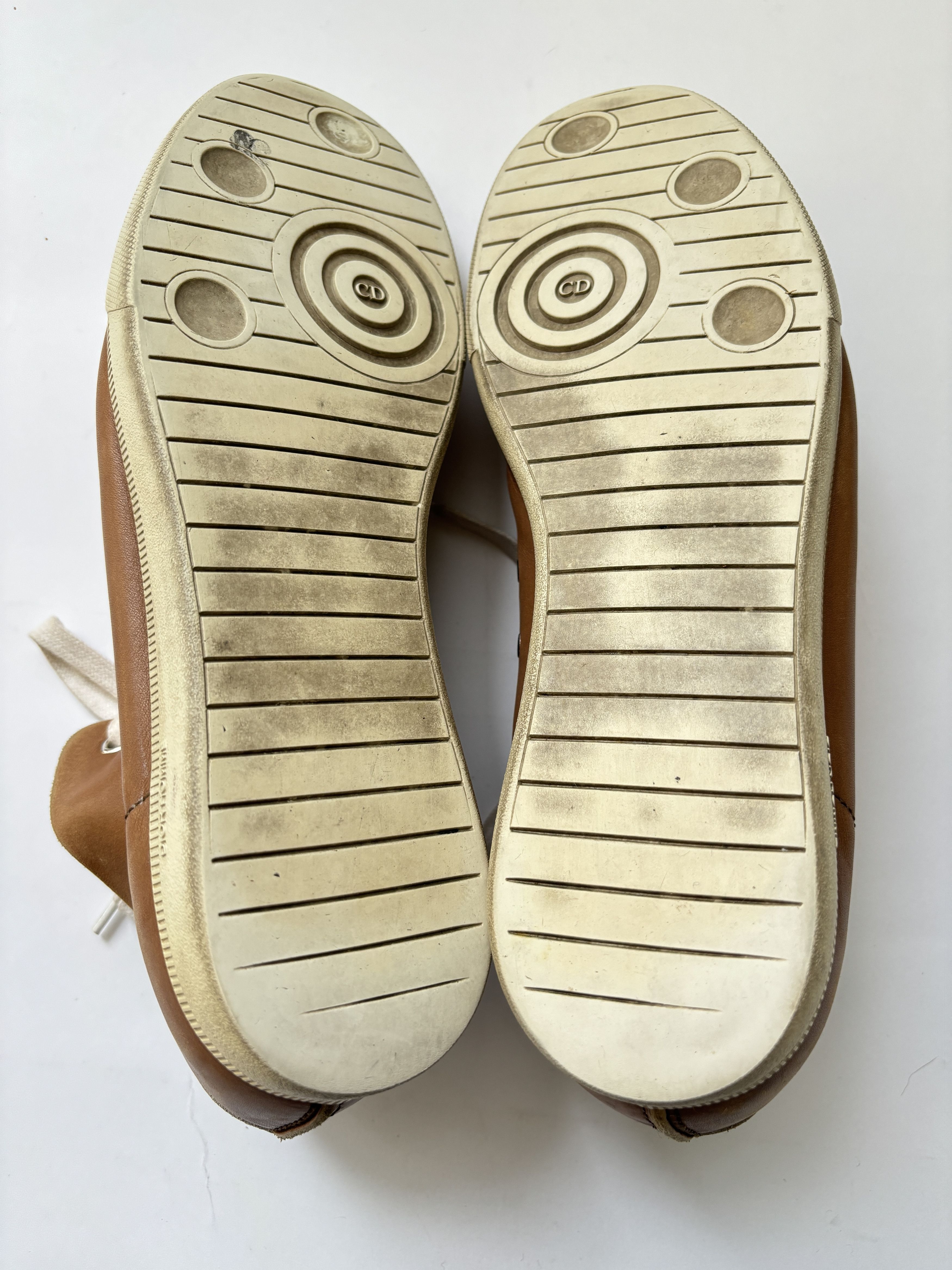 Dior ⚡️QUICK SALE⚡️Dior Tan Leather Hi-Top Sneakers Size US 10 / EU 43 - 7 Thumbnail