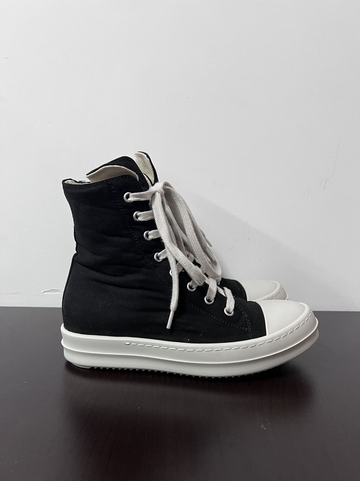 Rick Owens Drkshdw Rick owens drkshdw ramones high top sneakers sz35.5 Size US 5.5 / IT 35.5 - 4 Thumbnail