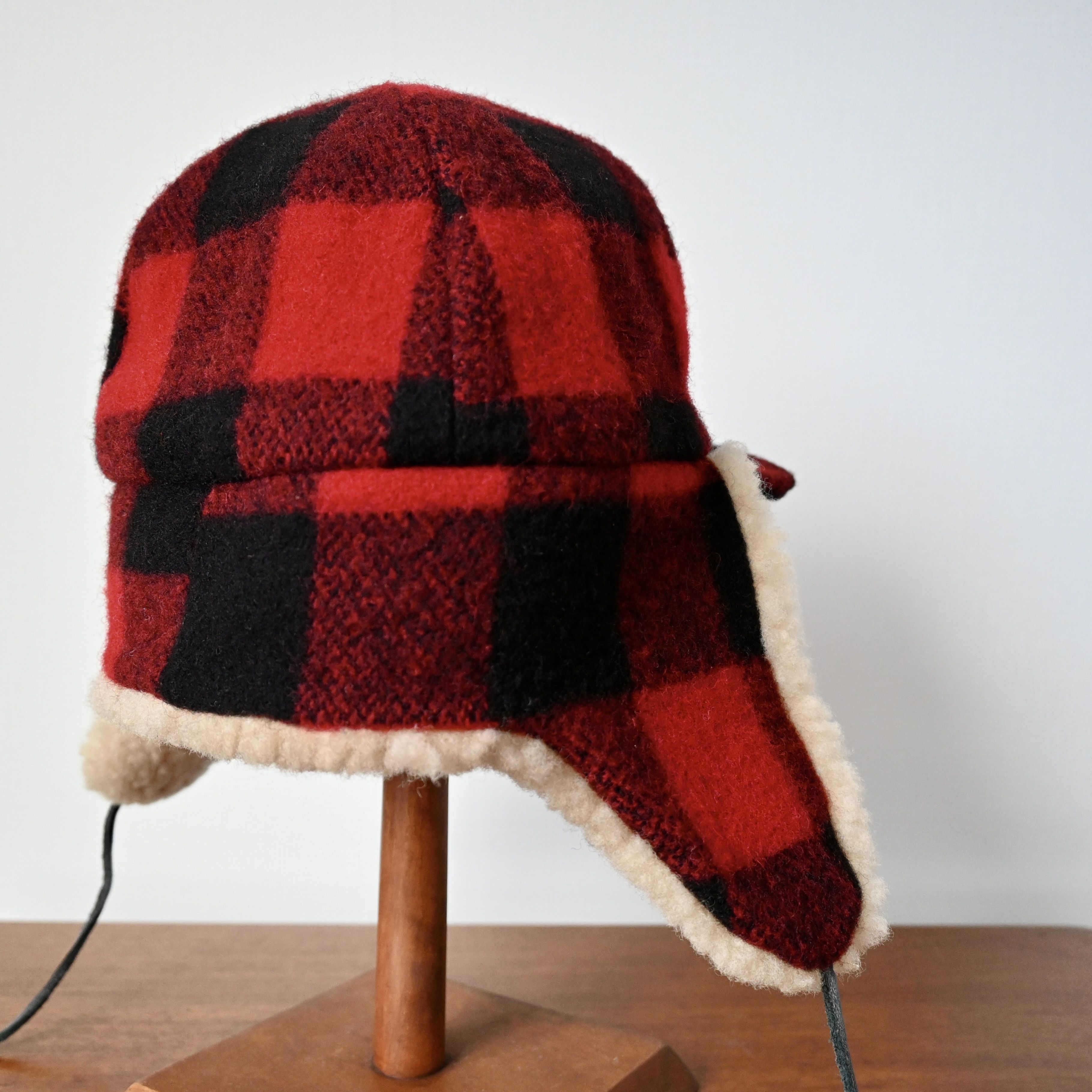 Banana Republic VTG 1990s BANANA REPUBLIC shearing earflap hat, made in USA Size ONE SIZE - 10 Thumbnail