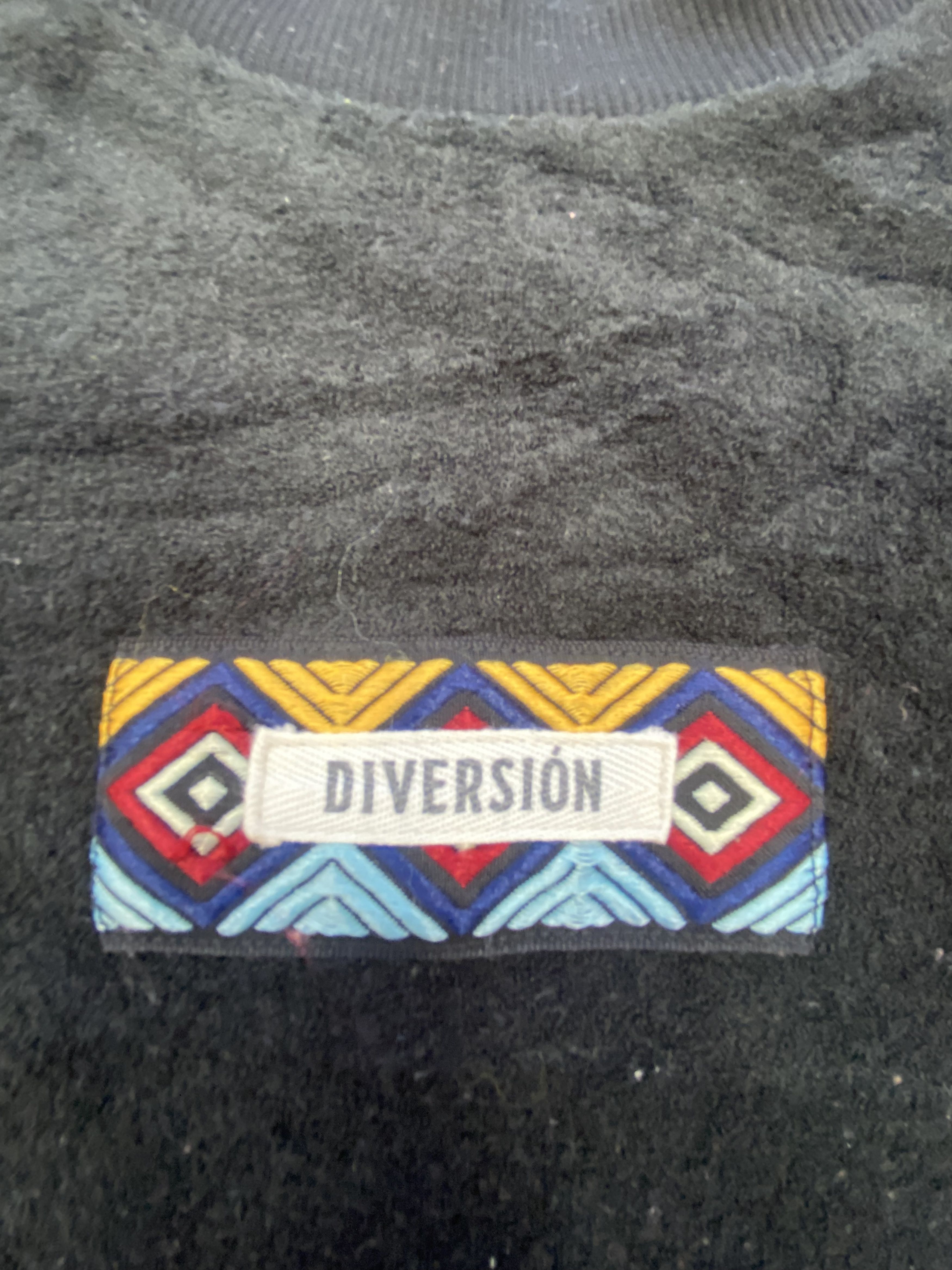 Vintage vintage diversion titicaca box logo size L Size US L / EU 52-54 / 3 - 4 Thumbnail