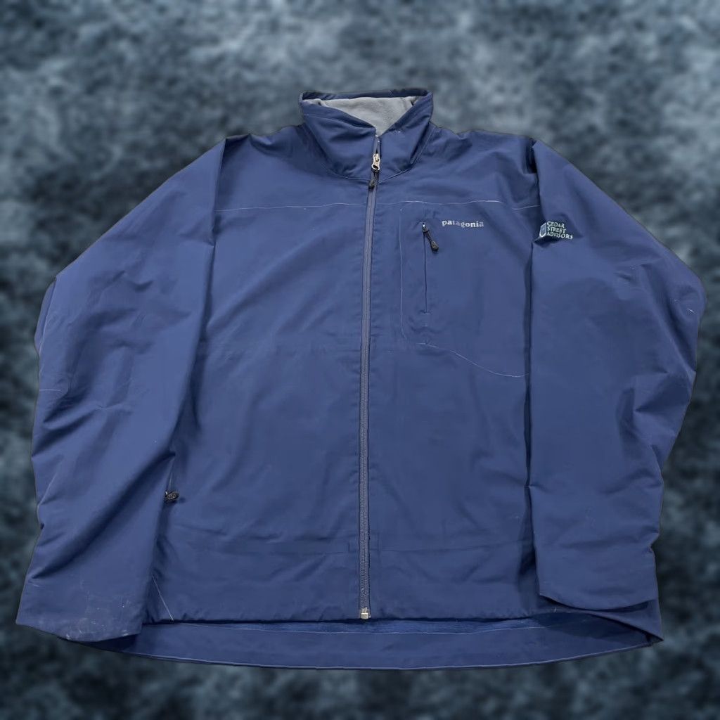 Patagonia Patagonia Jacket Mens XL Blue Logo Full Zip Outdoor Hiking Figure 4 2002? Size US XL / EU 56 / 4 - 1 Thumbnail