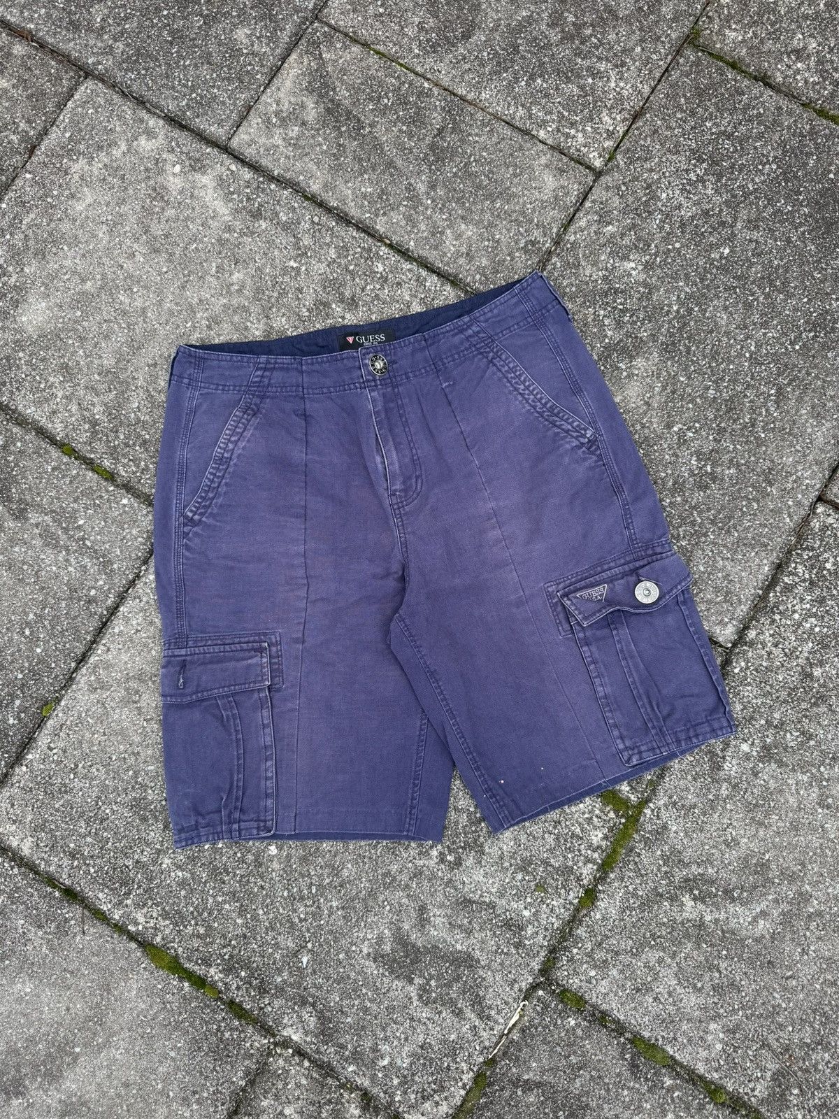 Guess Vintage Guess Jeans Beautifully Faded Essential Shorts Size US 34 / EU 50 - 2 Thumbnail