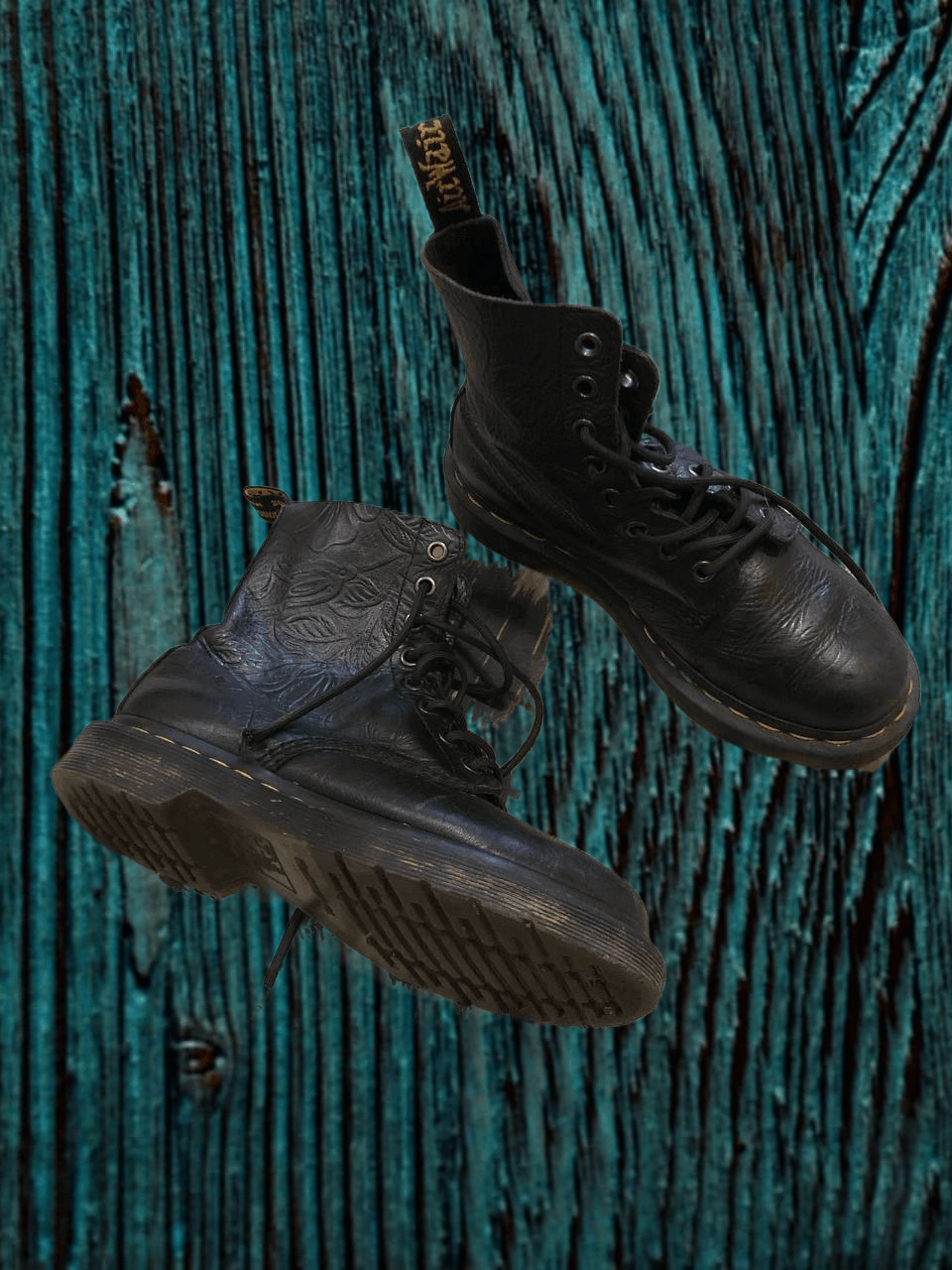 Dr Martens hole pascal emboss floral ankle black boots