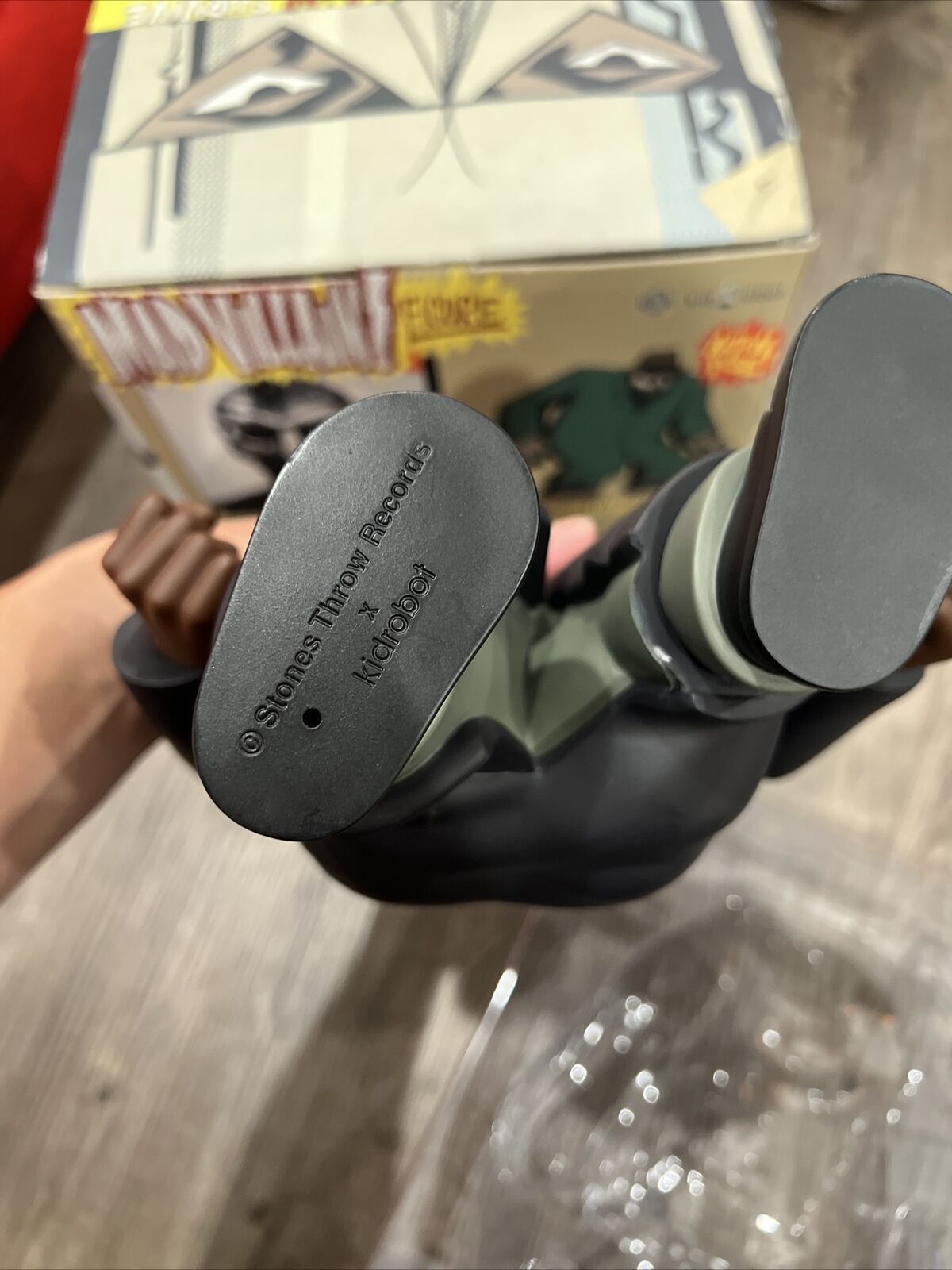 Other KID ROBOT MF DOOM FIGURE GRAY VARIANT (RARE) Size US XL / EU 56 / 4 - 3 Thumbnail