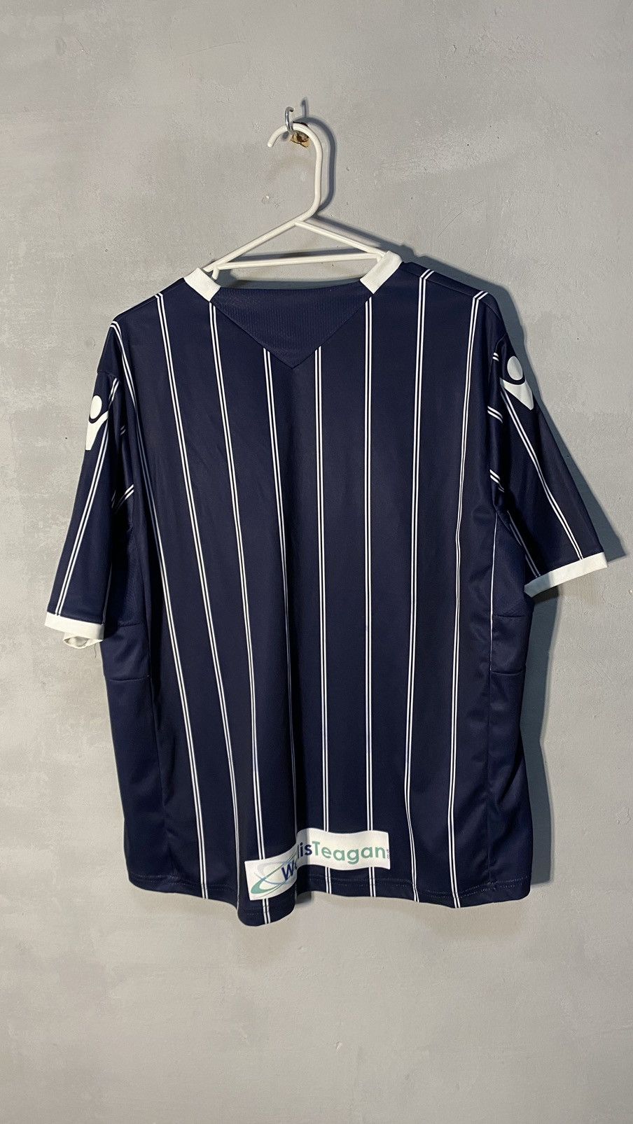 Other Millwall soccer jersey Size US XL / EU 56 / 4 - 7 Thumbnail