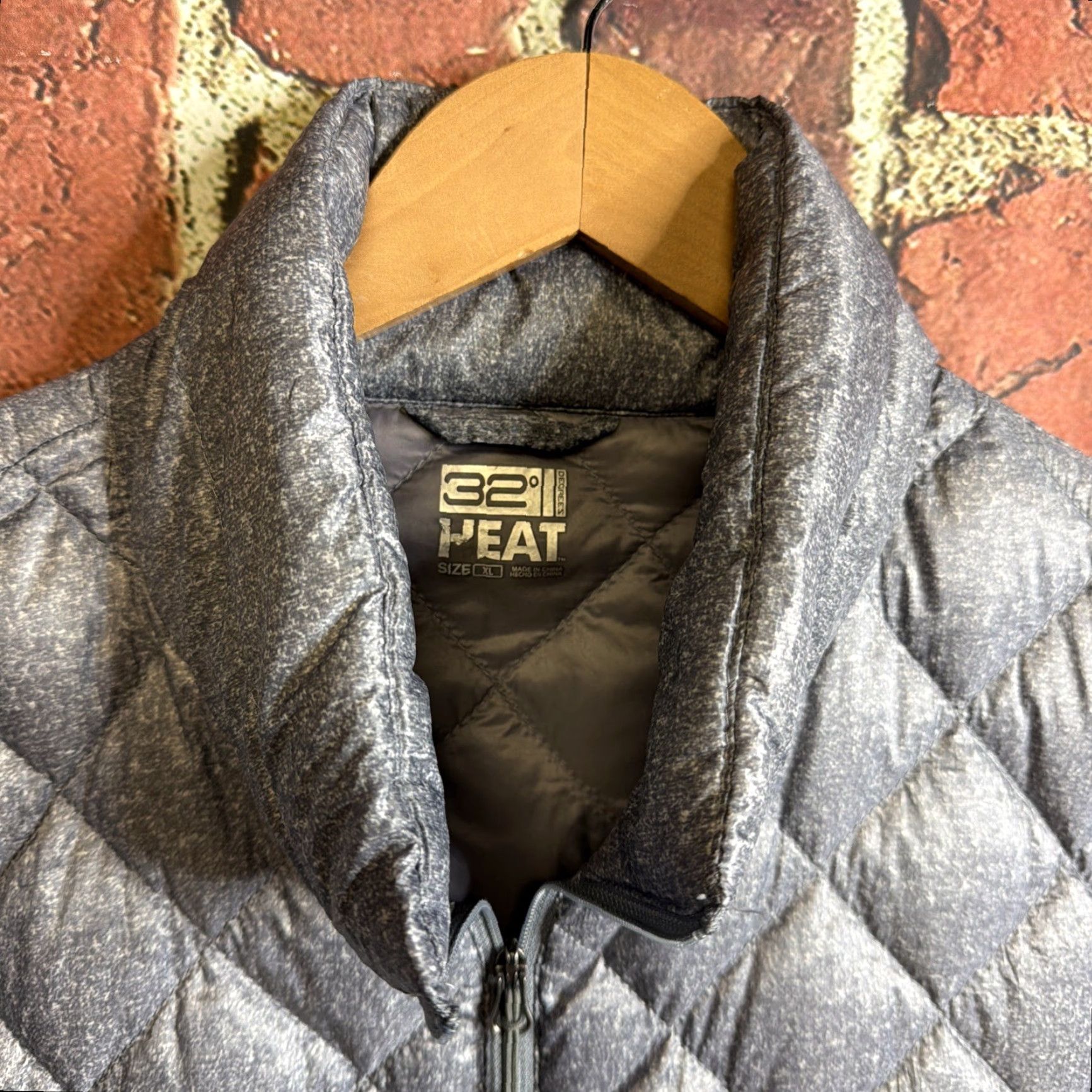 Vintage 32 Degrees Down Puffer Jacket XL Gray Full Zip Diamond Quilted Womens Size XL / US 12-14 / IT 48-50 - 2 Thumbnail