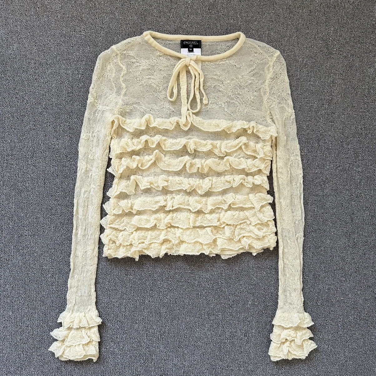 Chanel Chanel - AW2001 Ruffles Knit top Size XS / US 0-2 / IT 36-38 - 1 Thumbnail