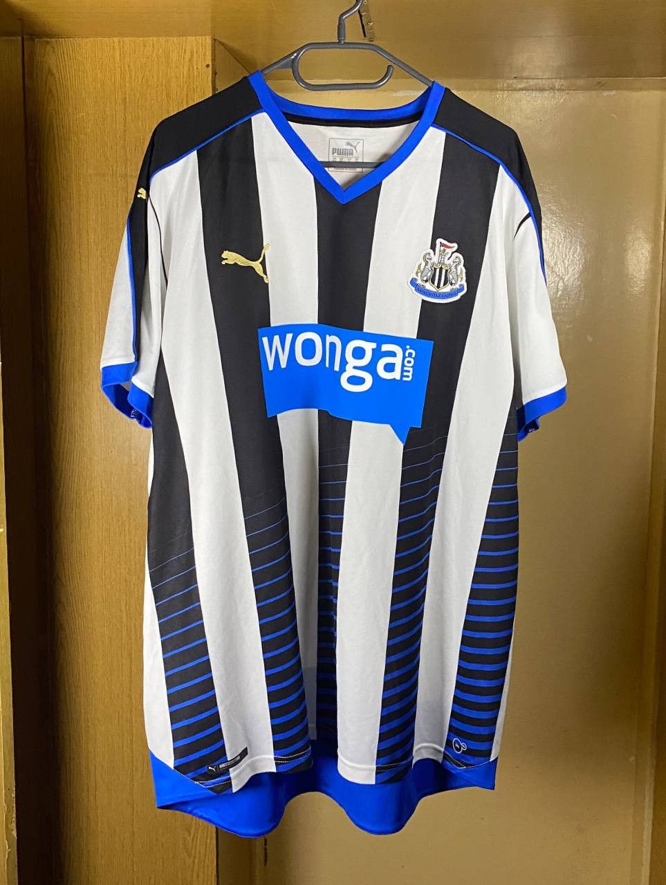 Puma × Vintage ⚫⚪ Newcastle United Home Jersey – 2015/16 Season Size US XXL / EU 58 / 5 - 1 Thumbnail