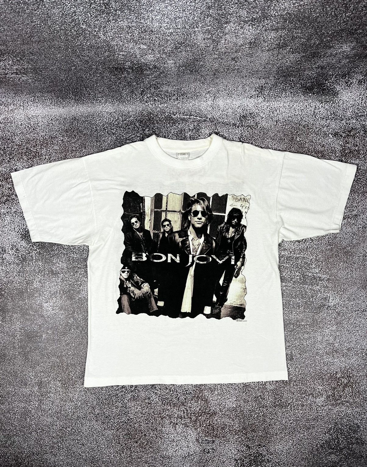 Band Tees × Bon Jovi Vintage 1992 Bon Jovi Keep The Faith Coca-Cola presents tee Size US XL / EU 56 / 4 - 1 Thumbnail
