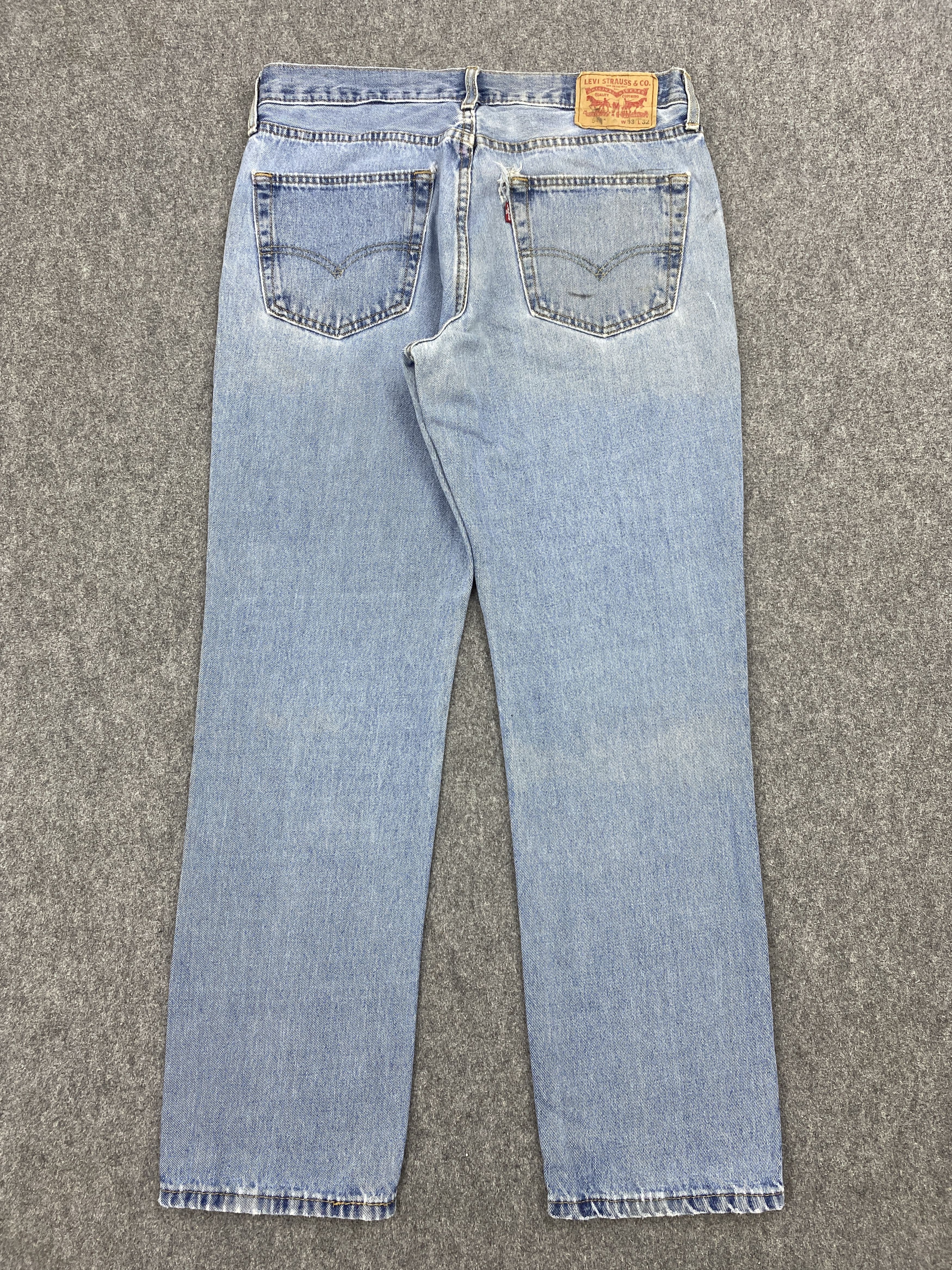 Levi's × Vintage Vintage Levis 541 Light Blue Washed Jeans Size US 34 / EU 50 - 3 Thumbnail