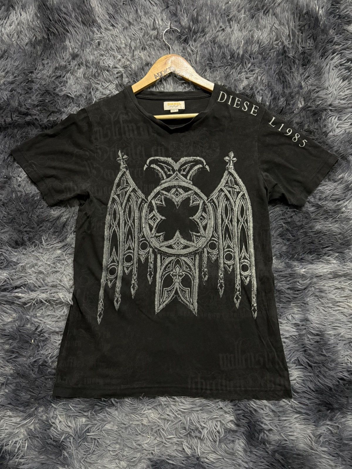 Diesel 🔥HOT🔥 VINTAGE DIESEL BIG LOGO VERY RARE TEE Size US S / EU 44-46 / 1 - 1 Thumbnail