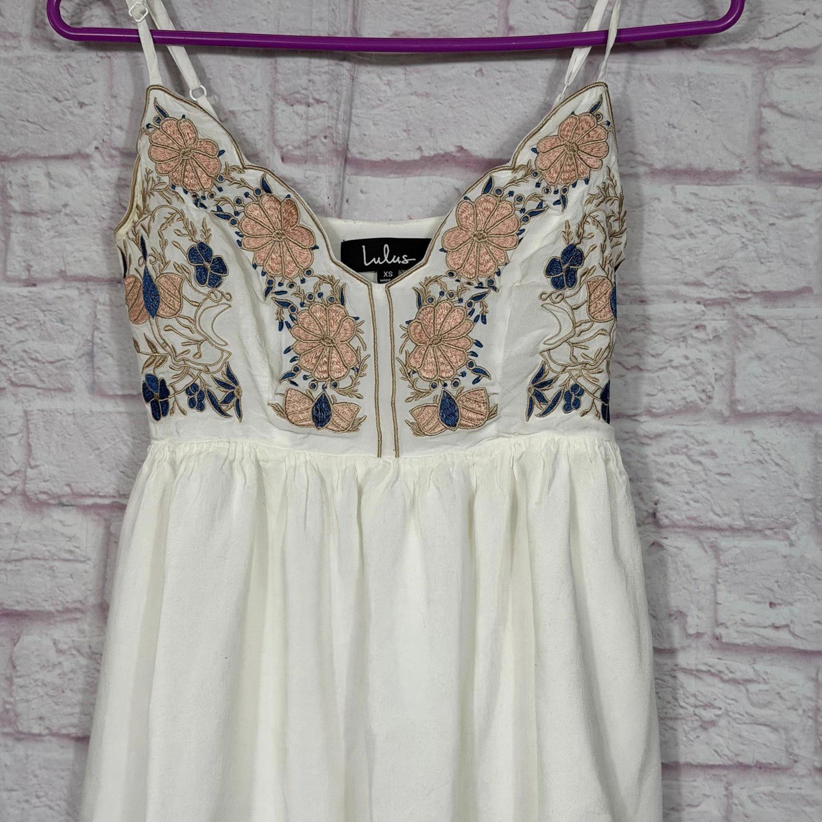 Lulus Lulus XS Daisy Petal Pickin' ivory embroidered mini dress Size XS / US 0-2 / IT 36-38 - 3 Thumbnail