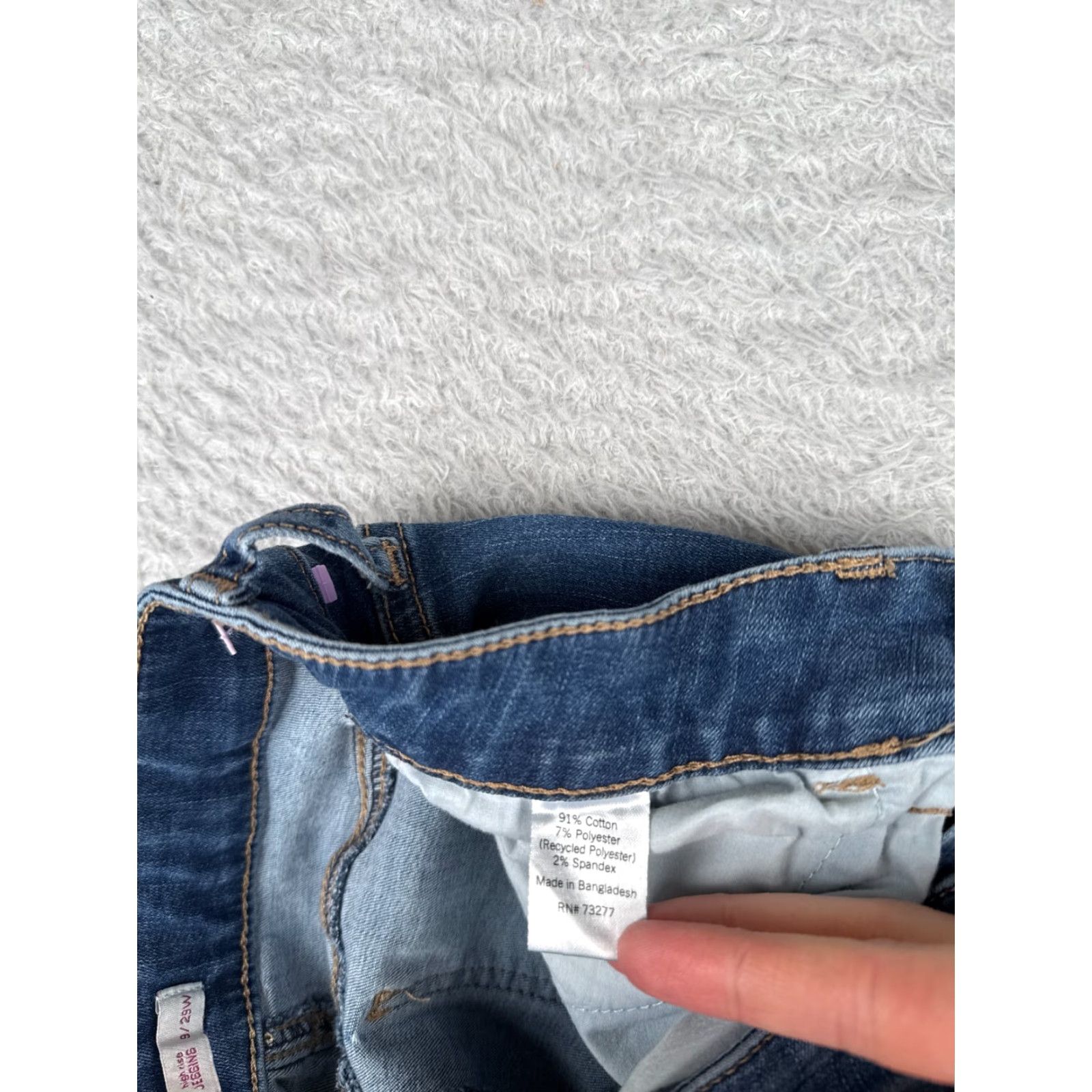 Vintage SO Jeans Juniors 9 Blue Denim High Rise Ultimate Jegging Skinny Taper 27x28 Jeans Womens Slim Fit Blue Cotton Blend Denim SO Size 30" / US 8 / IT 44 - 7 Thumbnail