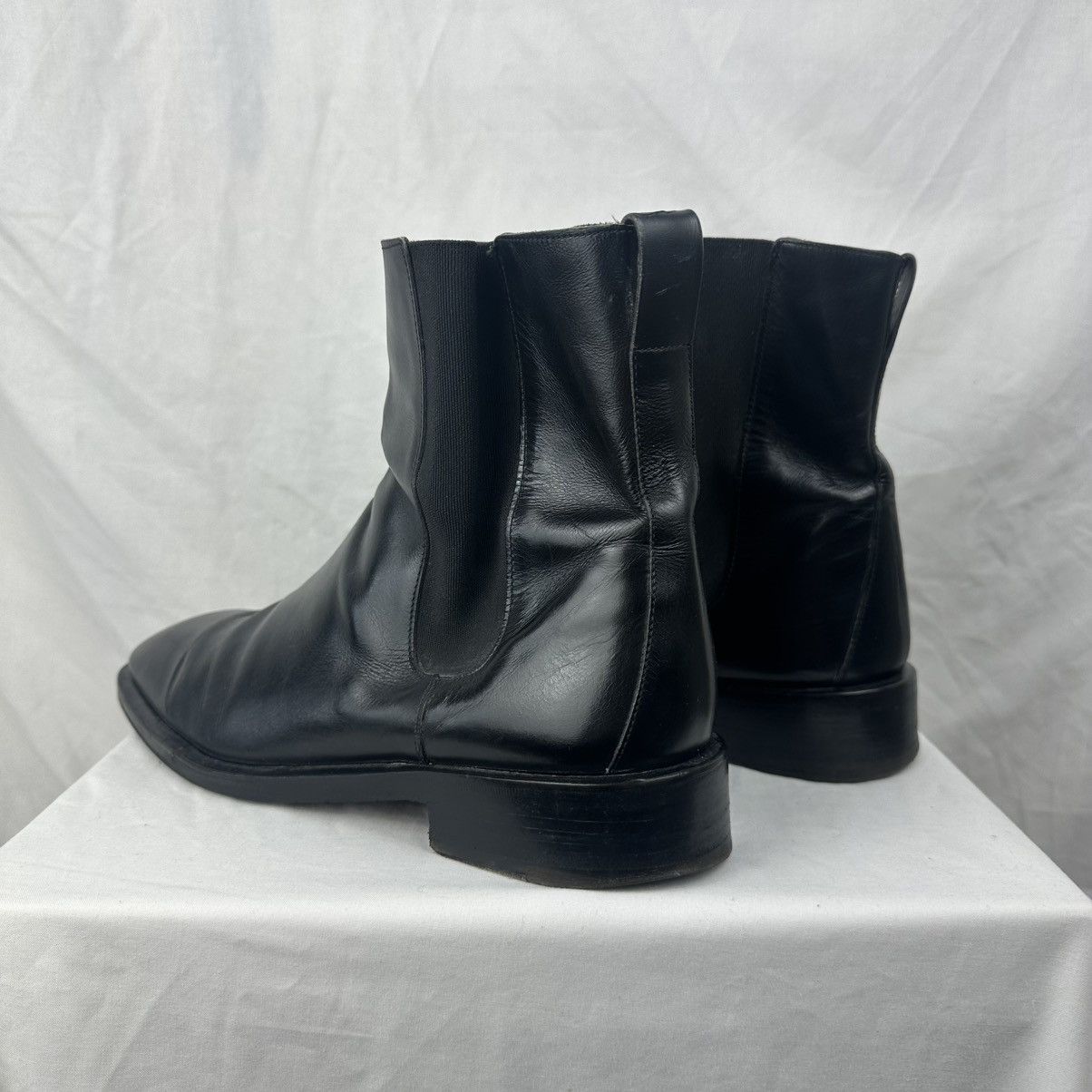 Gucci by Tom Ford Era Chelsea Boots Square Toe