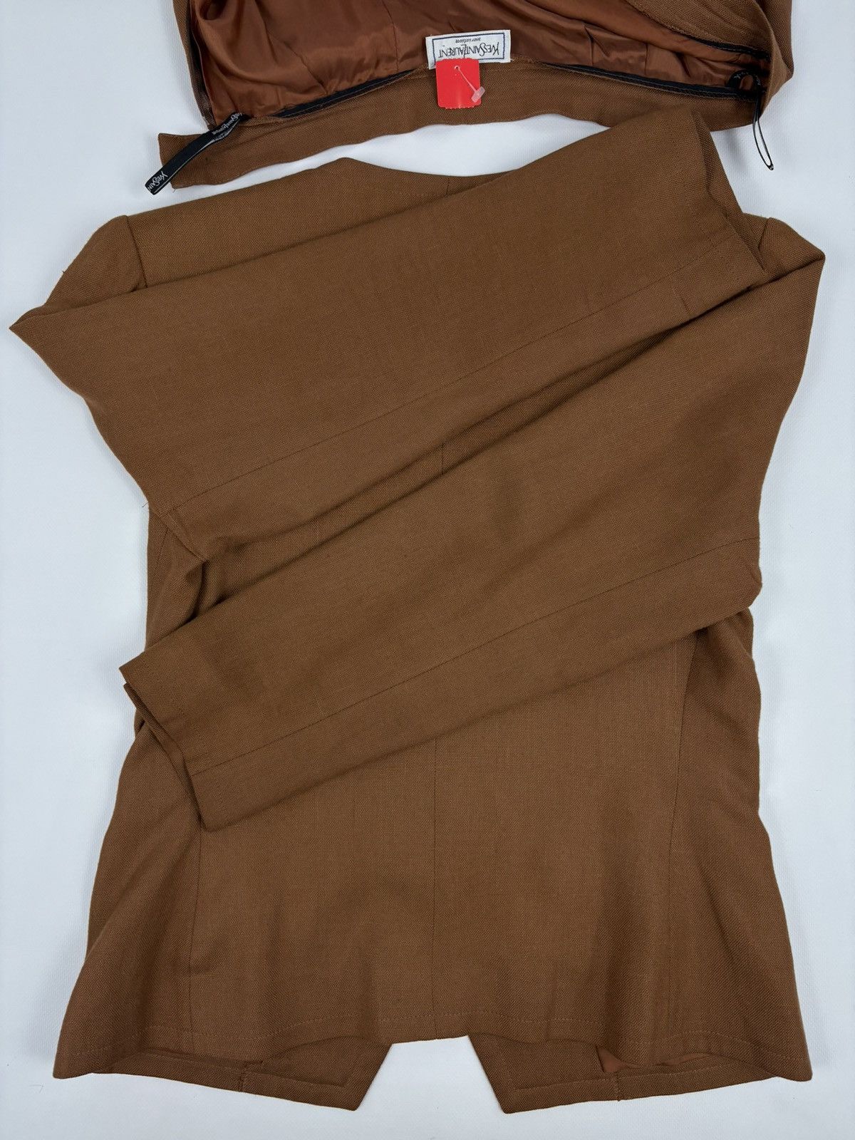 Yves Saint Laurent Rare 70's YSL Variation Rive Gauche Linen Elegant Set 2 Piece Skirt Suit Blazer Jacket Size M / US 6-8 / IT 42-44 - 16 Thumbnail