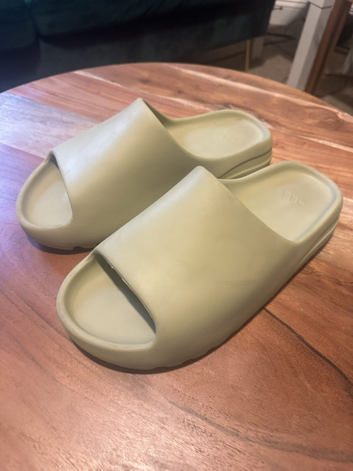 Yeezy Yeezy “Resin” Slides OG 2019 Size US 11 / EU 44 - 1 Thumbnail