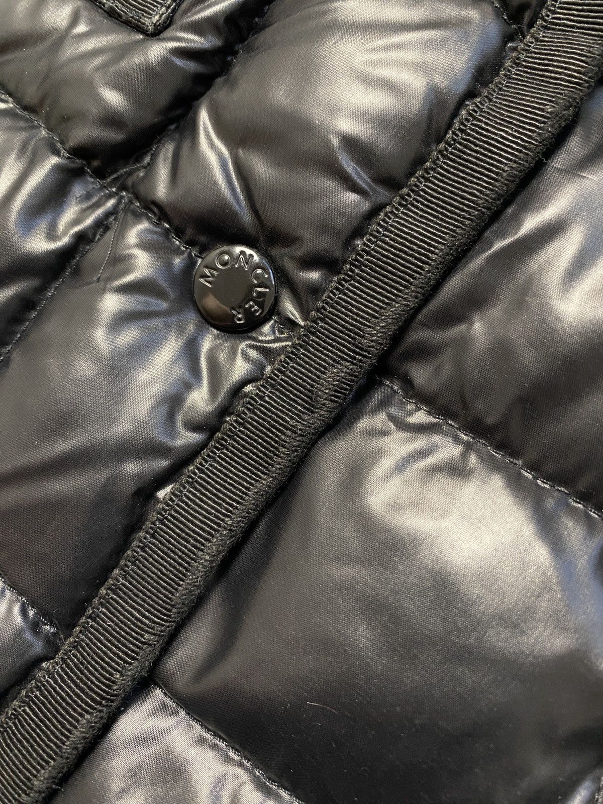 Moncler Moncler Armoise Giubbotto womens down jacket Size M / US 6-8 / IT 42-44 - 22 Thumbnail