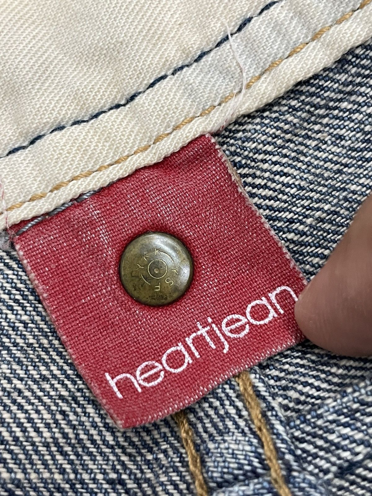 Japanese Brand Heart Jeans Buckle Back Fold Denim Whisker Size US 29 - 21 Thumbnail
