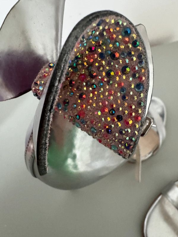 Sophia Webster Stunning Show Stopping Sofia Webster Silver Heels Size US 5 / IT 35 - 2 Thumbnail