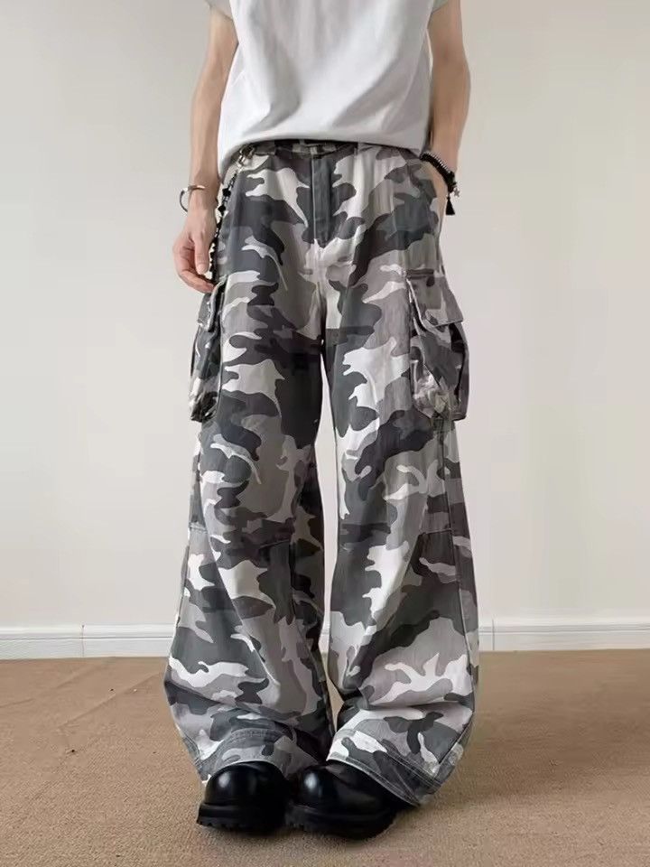 Japanese Brand Y2K Streetwear Camouflage Baggy Cargo Pant Size US 31 - 1 Thumbnail