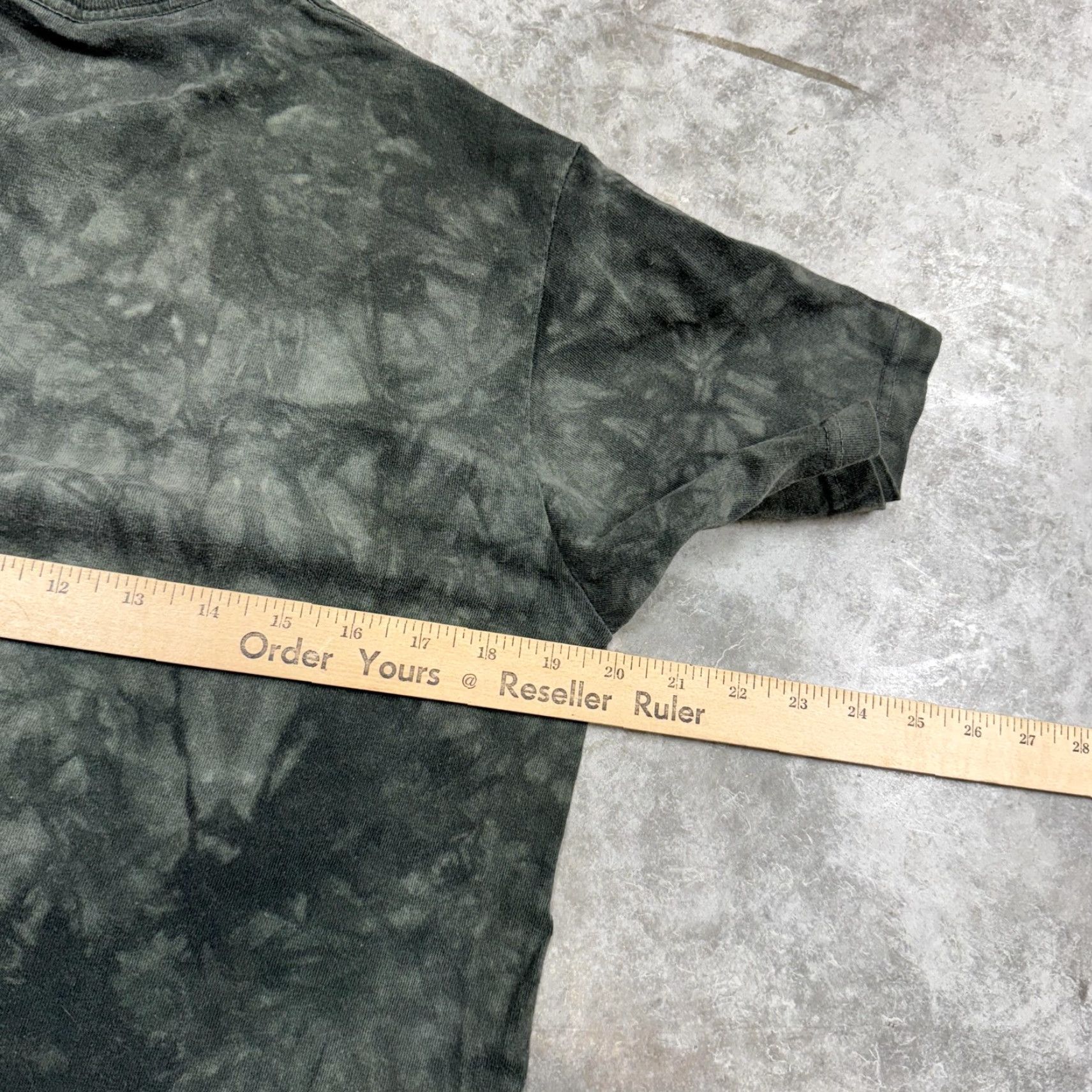 The Mountain VINTAGE The Mountain Shirt Mens Medium Green Black Tie-Dye Tiger Big Face Graphic Animal Size US M / EU 48-50 / 2 - 4 Thumbnail