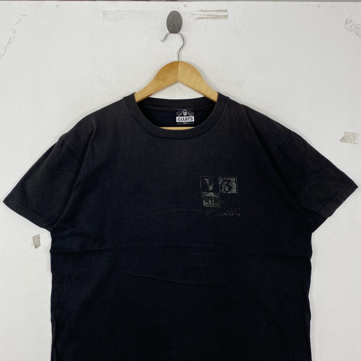 MLB Yomiuri Giants Hayato Sakamoto 6 Ikkyu Japan Baseball Tee L Size US L / EU 52-54 / 3 - 3 Thumbnail