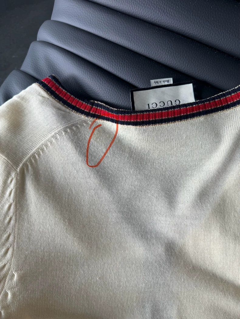 Gucci GucciBeige sweater 2503-Nextarrow Size US XS / EU 42 / 0 - 4 Thumbnail