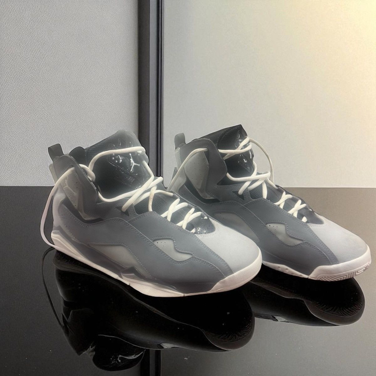 Jordan True Flight Cool Grey Men’s Size 13 Basketball Shoes