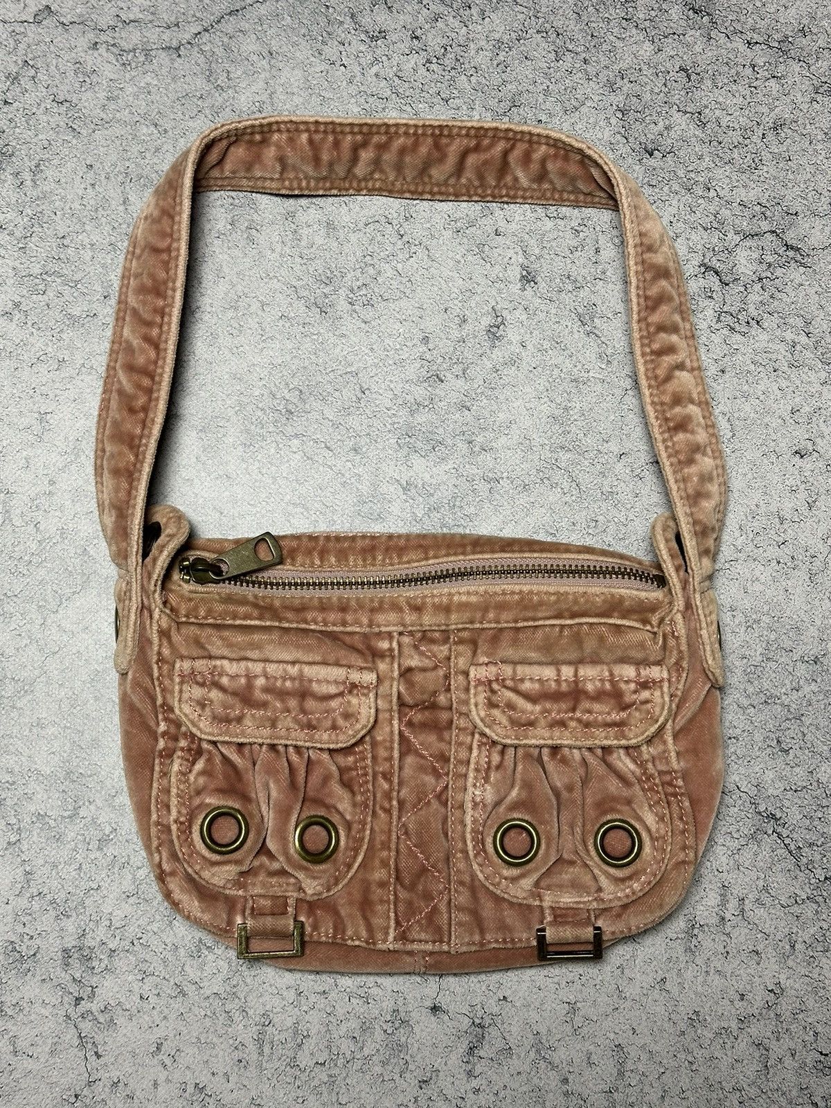 Marc Jacobs Vintage Y2K Marc Jacobs Velvet Mini Bag Size ONE SIZE - 2 Thumbnail