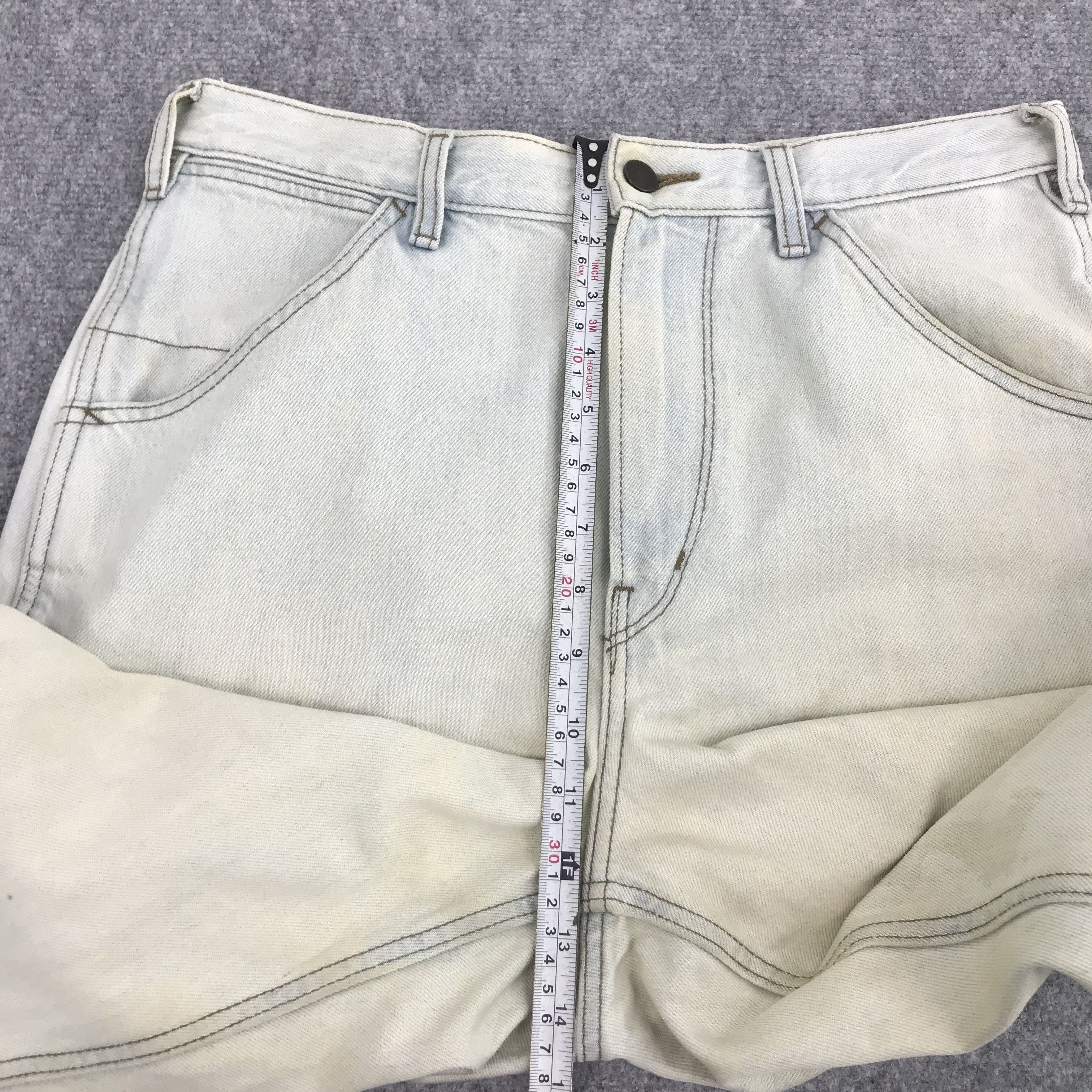 Christophe Lemaire × Uniqlo LEMAIRE X UNIQLO LIGHT WASH DISTRESSED JEANS Size US 30 / EU 46 - 12 Thumbnail
