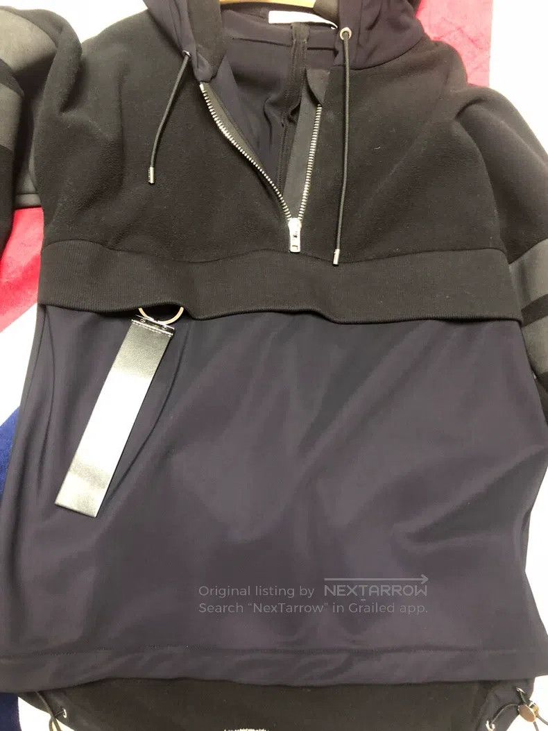 Givenchy Givenchy Men's black hooded sweatshirt - fashion model Size US XS / EU 42 / 0 - 4 Thumbnail