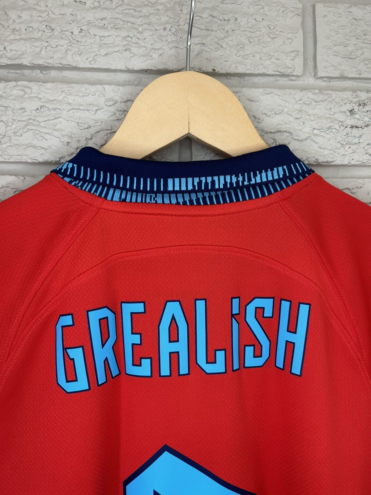 Nike Nike England Grealish 2022 Away Jersey Size US S / EU 44-46 / 1 - 9 Thumbnail