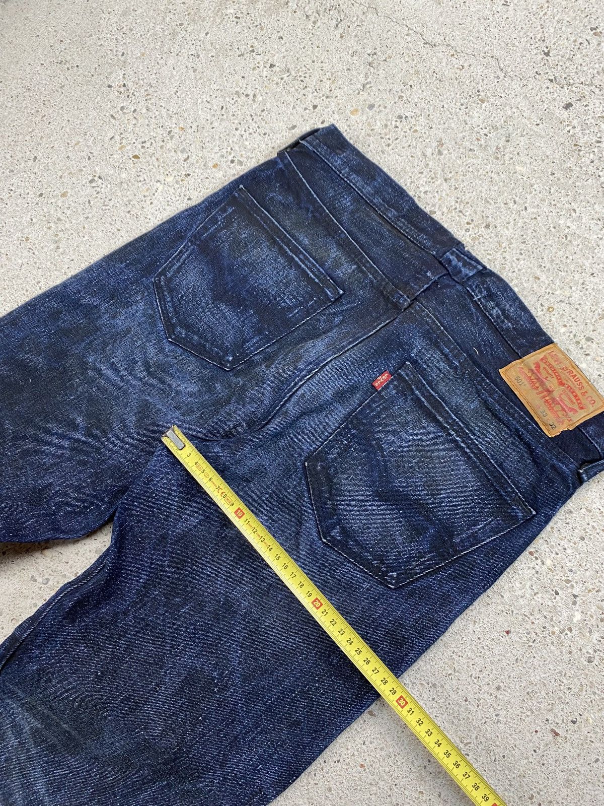 Levi's Denim jeans vintage deep navy indigo washed bleached Size US 30 / EU 46 - 13 Thumbnail