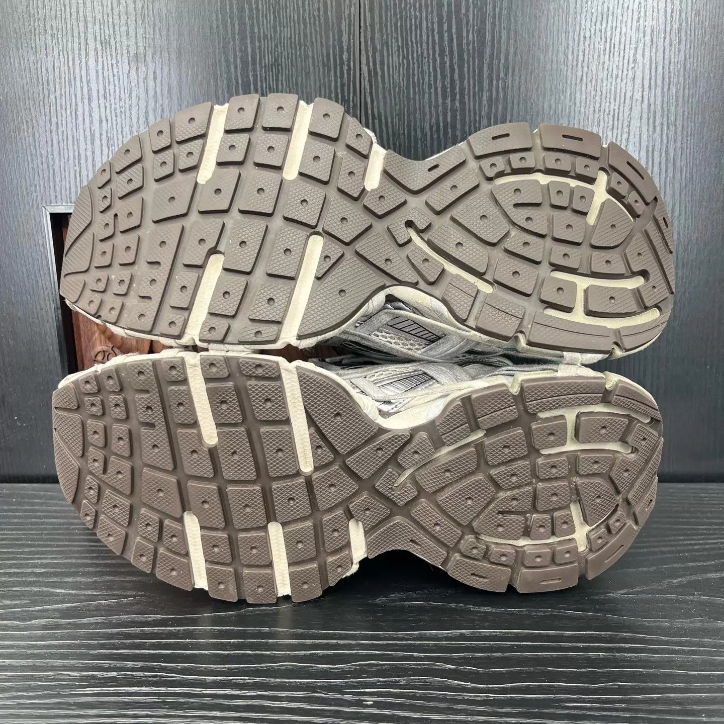 Balenciaga Balenciaga 3xl 'Crazy Laces' Gray 44 Mint Size US 11 / EU 44 - 6 Thumbnail
