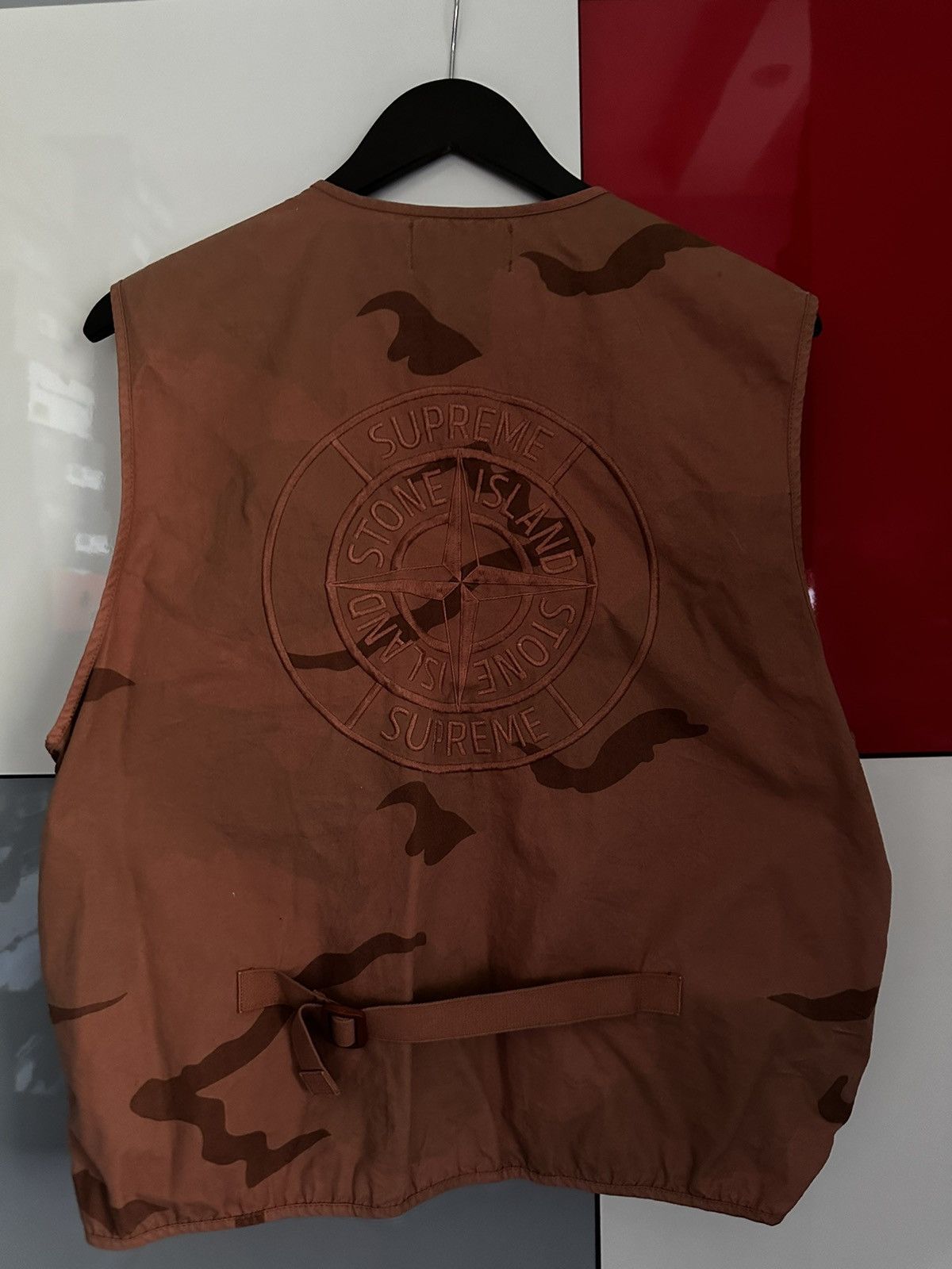 Stone Island × Supreme Supreme x Stone Island Vest Coral Camo