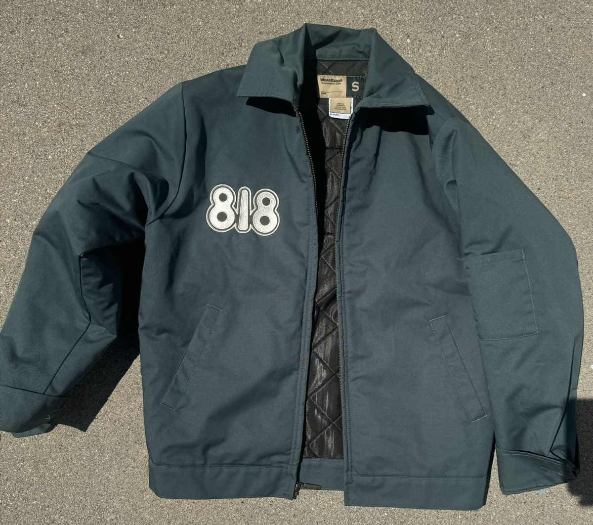 818 Tequila Delivery Jacket Small/ Medium KYLIE Jenner Kard