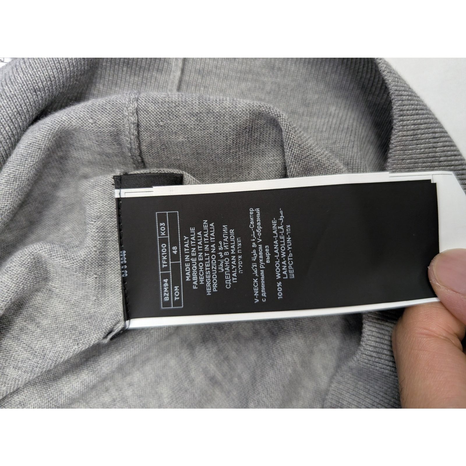 Tom Ford o1rshd1 V-Neck Knitwear Crewneck Sweatshirt in Grey Size US M / EU 48-50 / 2 - 11 Thumbnail