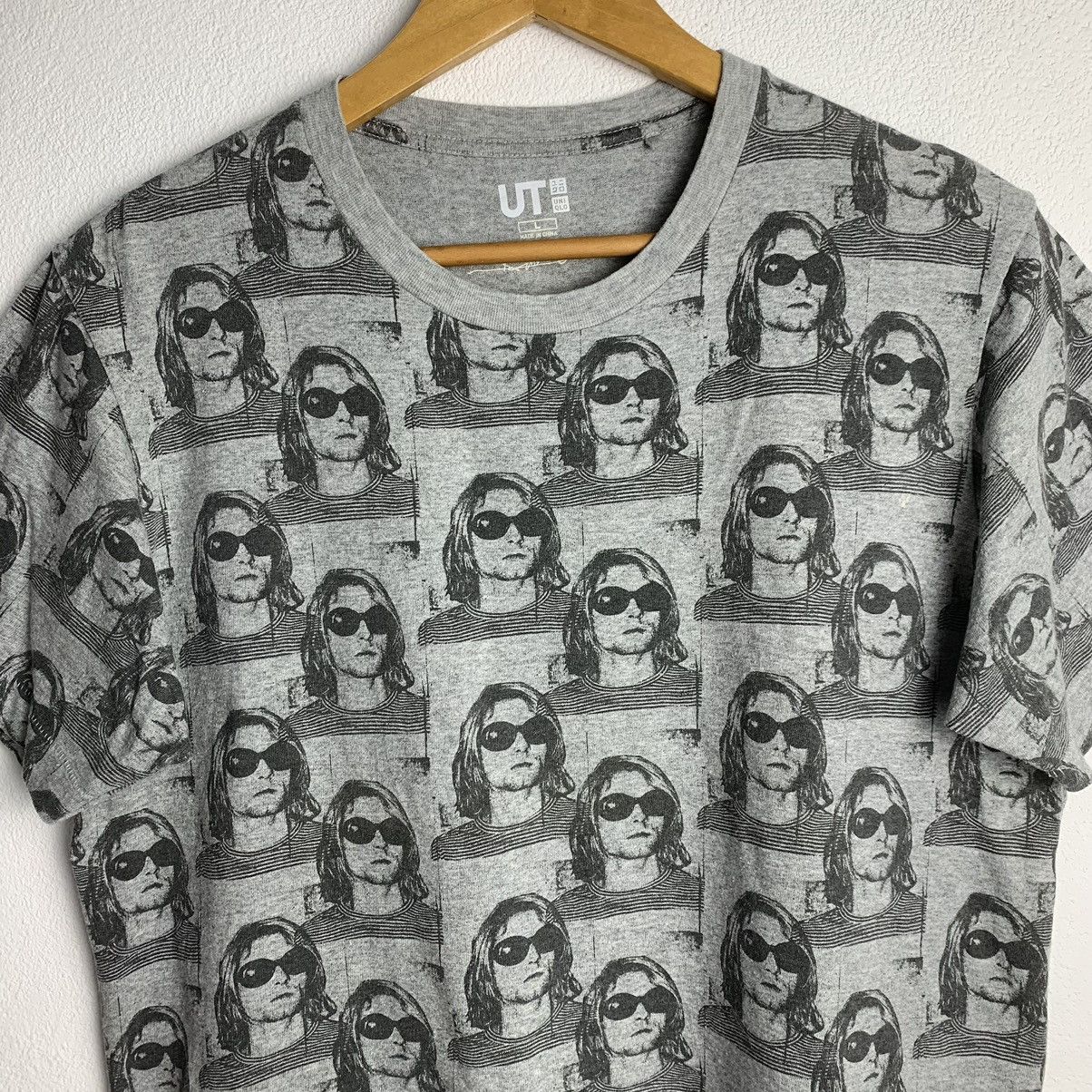 Band Tees × Nirvana × Uniqlo Uniqlo x Nirvana Kurt Cobain All Over Print Tee Size US S / EU 44-46 / 1 - 3 Thumbnail