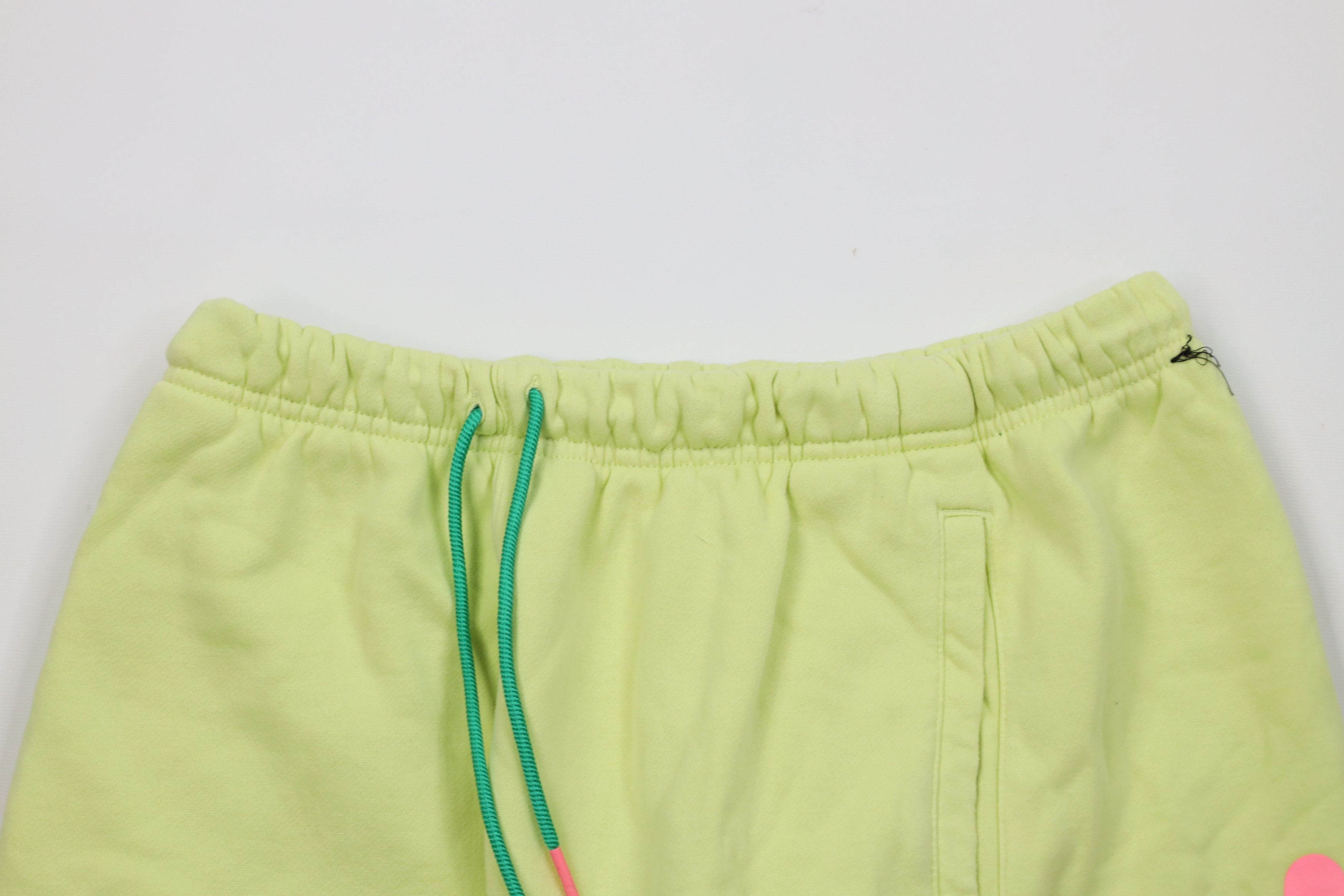 Nike Nike Air Jordan Big Logo Jumpman Fleece Shorts Lime Green Size US 32 / EU 48 - 2 Thumbnail