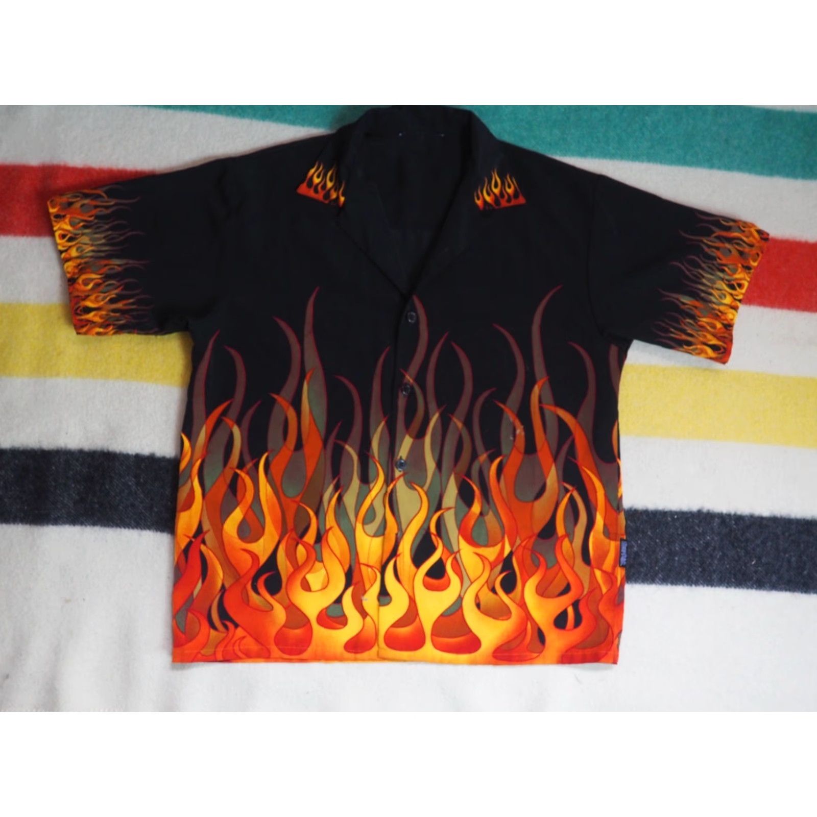 Vintage VINTAGE Silverpoint Shirt Mens M Baggy Graphic Print Grunge 2000s Y2k Black Flames Button Short Sleeve Collared Relaxed Size US M / EU 48-50 / 2 - 2 Thumbnail