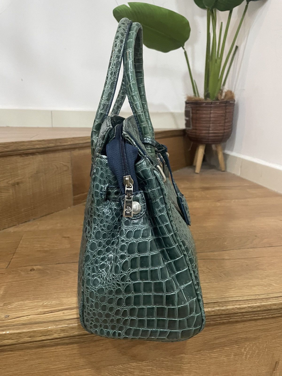Hardy Amies Authentic HARDY AMIES Birkin crocodile leather bag Size ONE SIZE - 4 Thumbnail