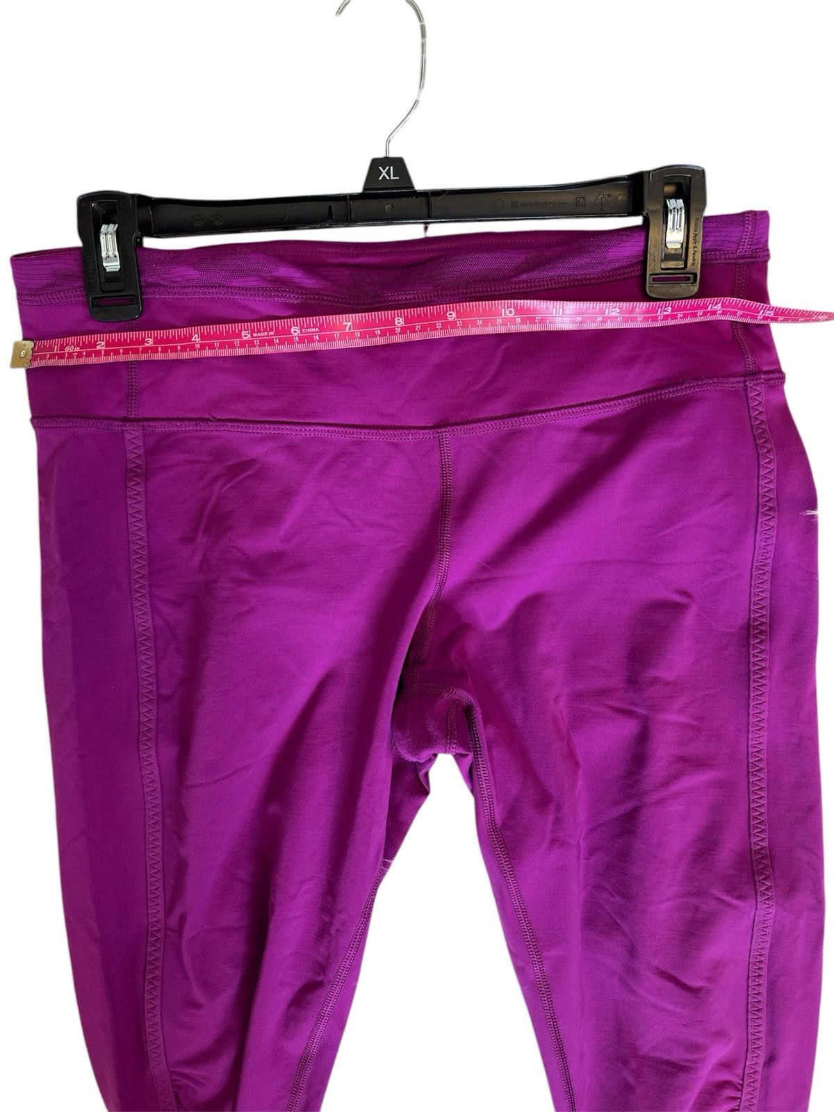 Designer Lululemon Cropped Leggings Size 8 Size 30" / US 8 / IT 44 - 5 Thumbnail