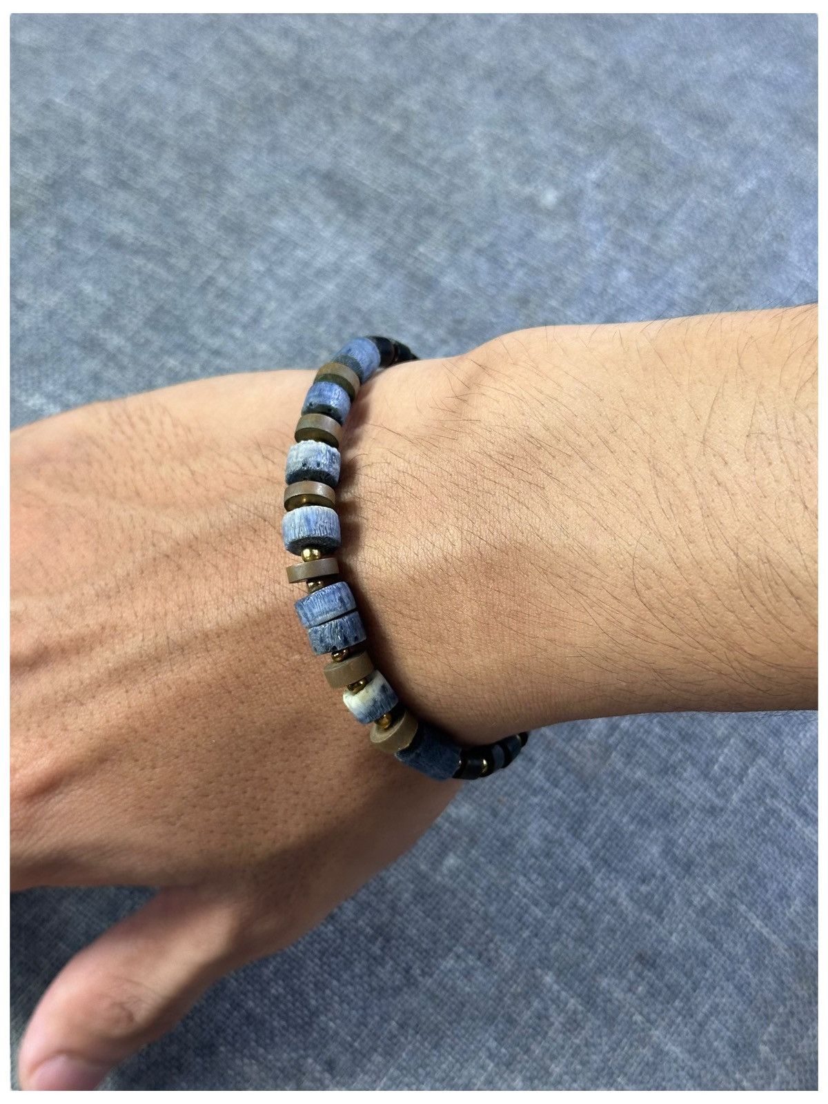 Vintage INDIGO BLACK CORAL HEISHI BEADS WITH SOLID BLASS BRACELET Size ONE SIZE - 4 Thumbnail