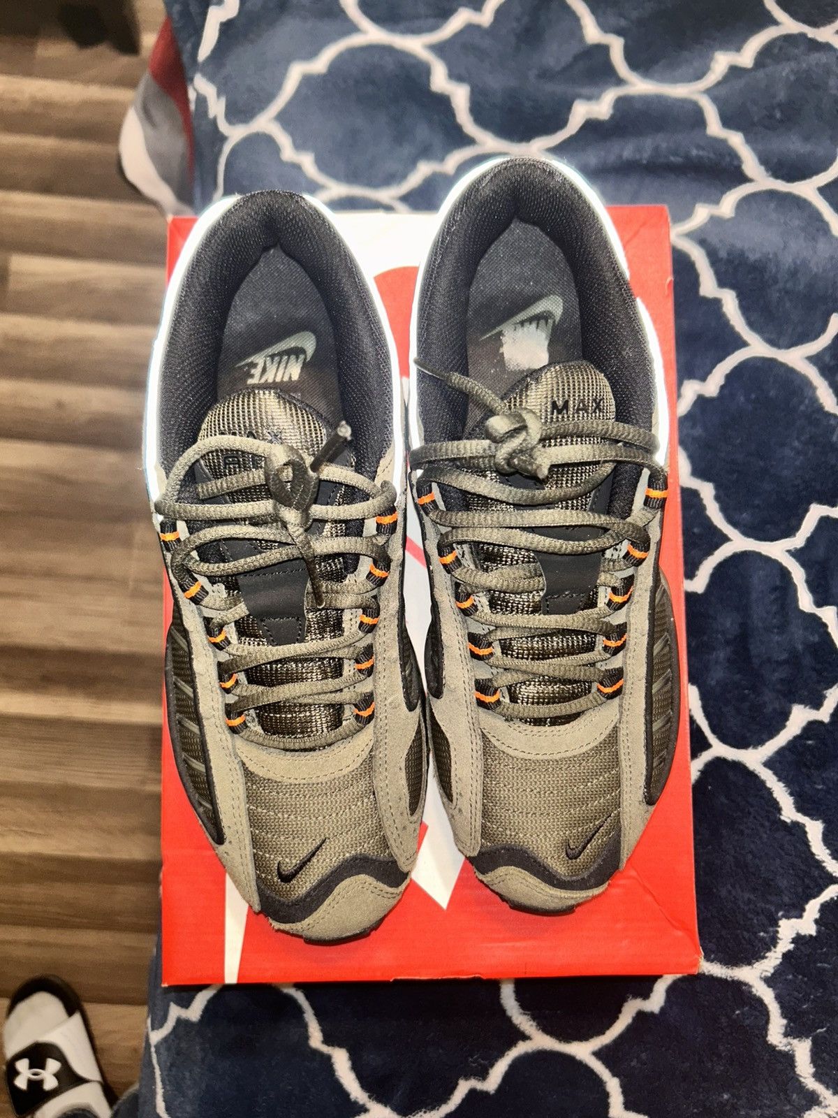 Nike Nike Air max Tailwind Flight jacket Size US 8.5 / EU 41-42 - 3 Thumbnail