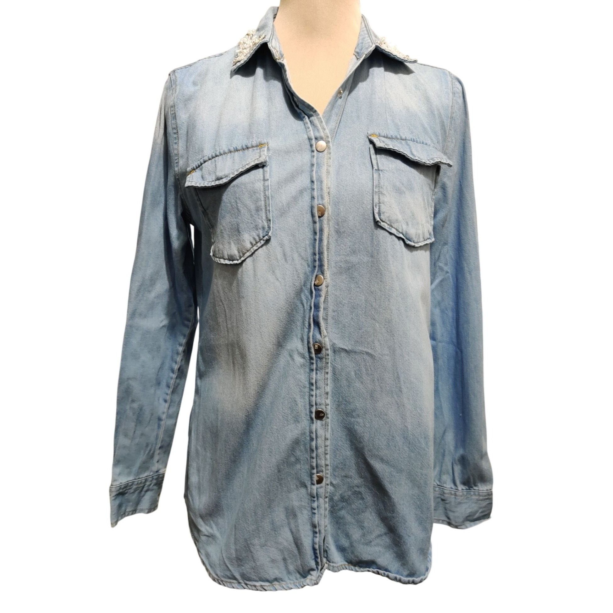 Vintage Vintage Beaded Pearl Applique Denim Shirt Size M Coastal Cow Size M / US 6-8 / IT 42-44 - 1 Thumbnail